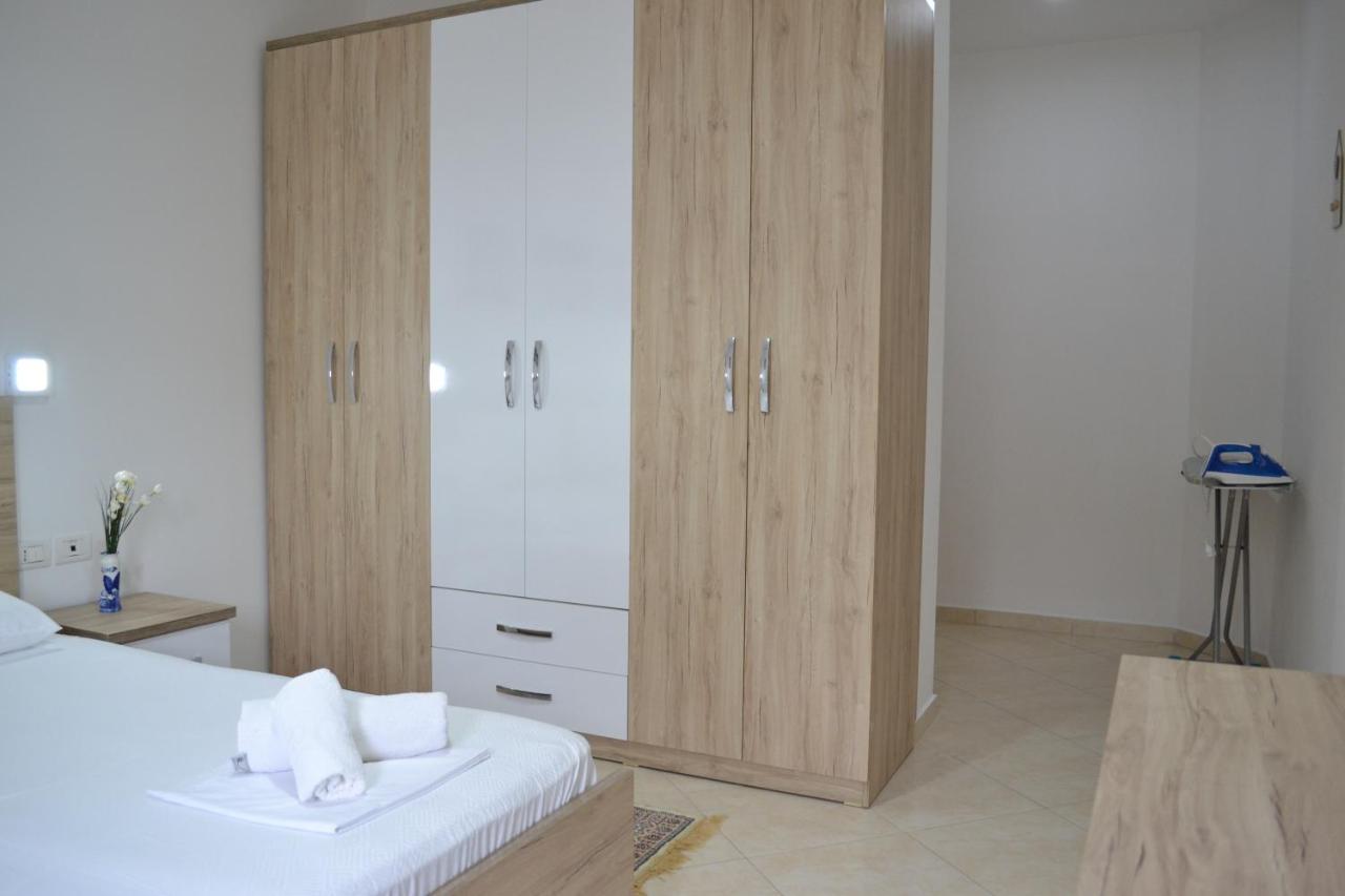 Flowers & Green 2 Bedrooms Apartment & Box Garage Vlorë Eksteriør bilde
