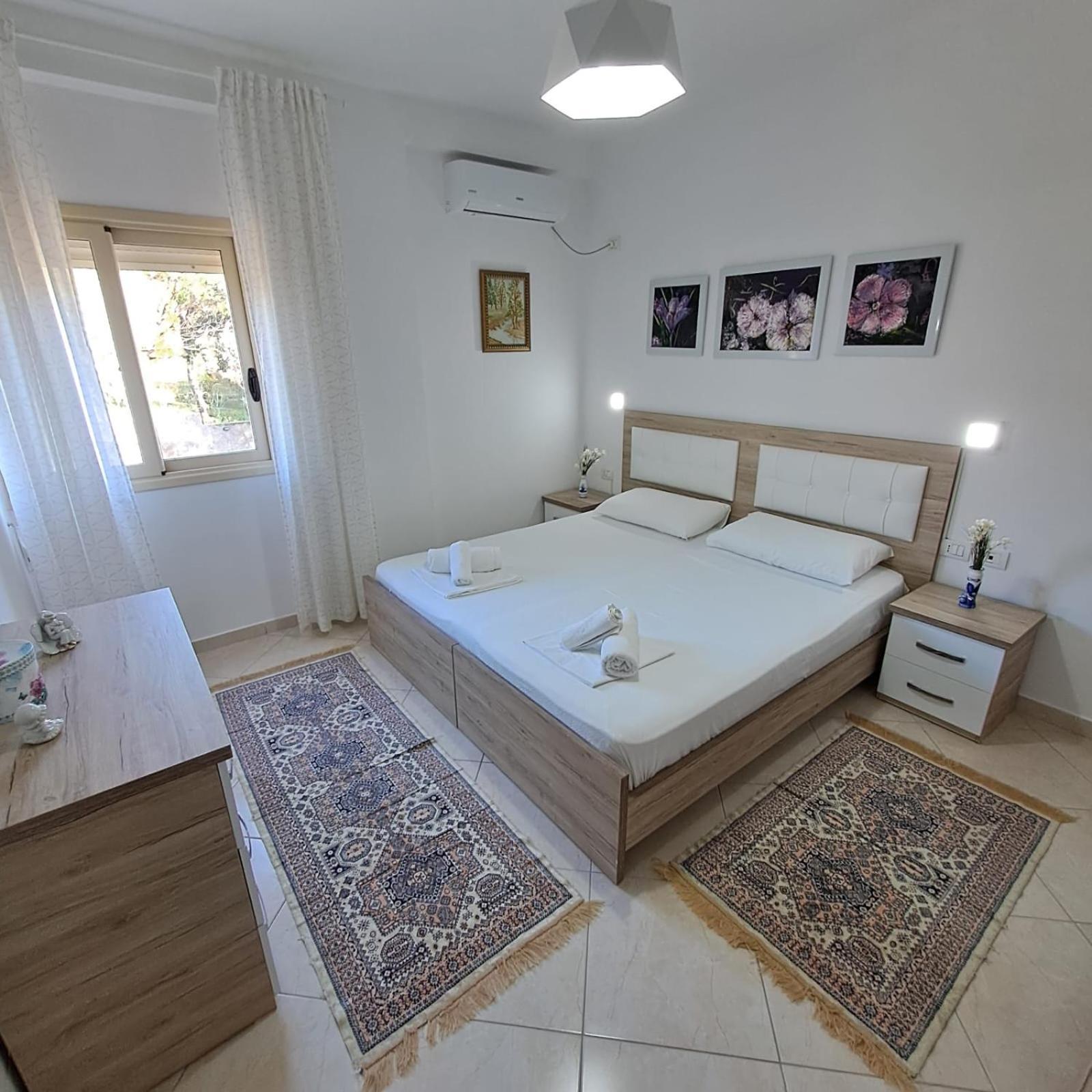Flowers & Green 2 Bedrooms Apartment & Box Garage Vlorë Eksteriør bilde